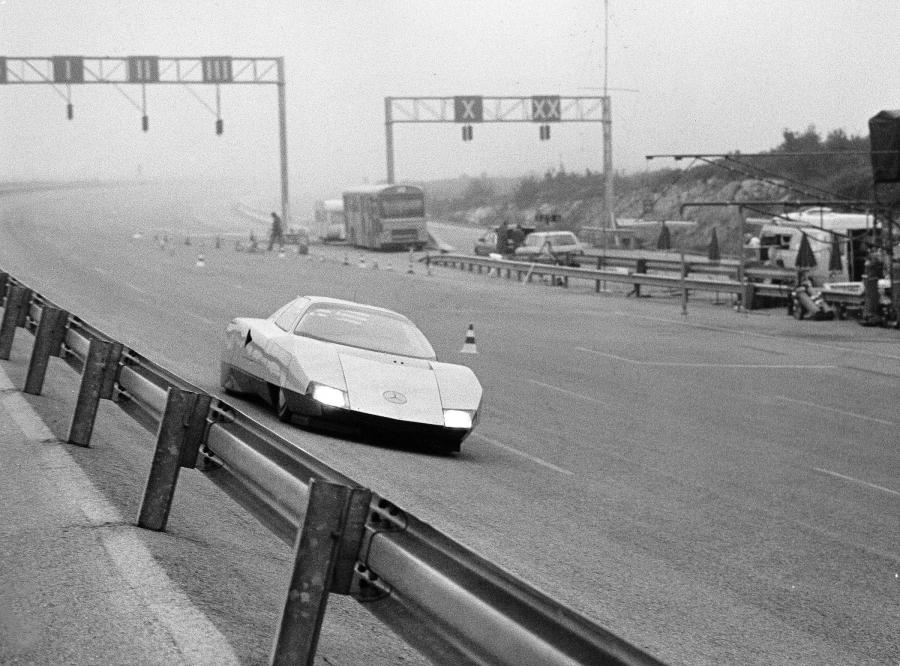  Mercedes-Benz C111-III Diesel Concept 1978 года  (фото 9 из 10)